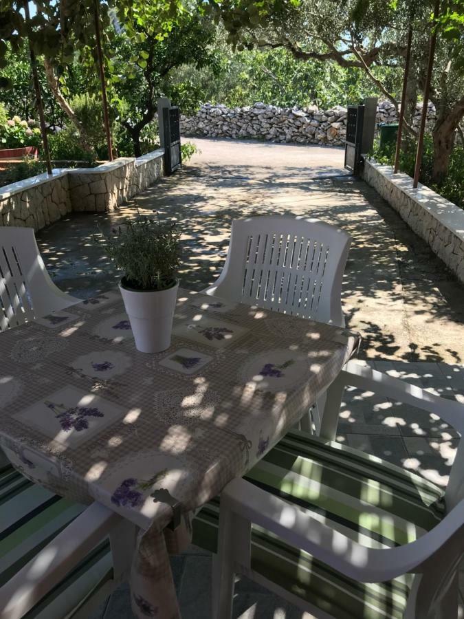 Apartman Mirjana With Terrace And Free Parking Donji Okrug  Exterior foto