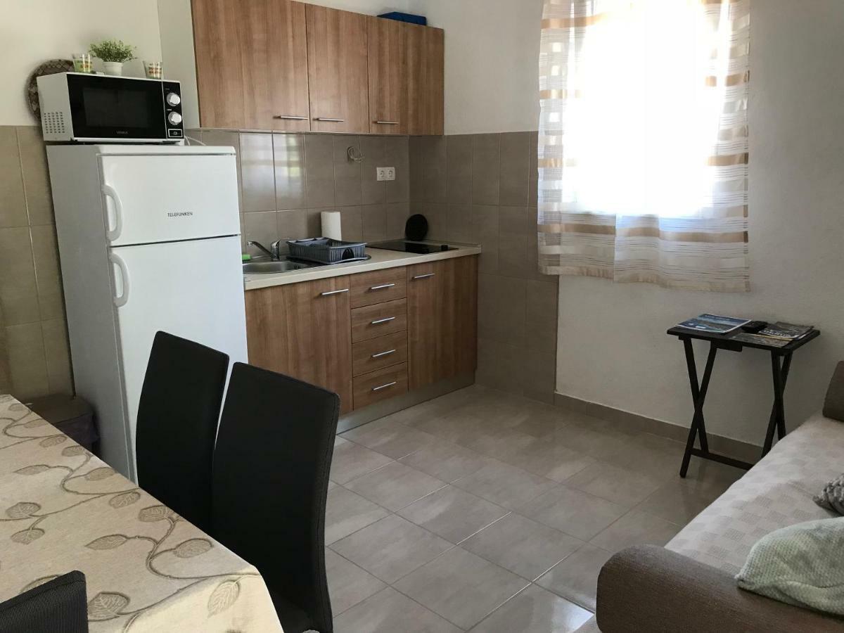 Apartman Mirjana With Terrace And Free Parking Donji Okrug  Exterior foto