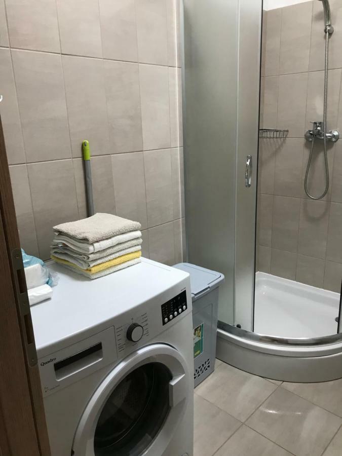 Apartman Mirjana With Terrace And Free Parking Donji Okrug  Exterior foto